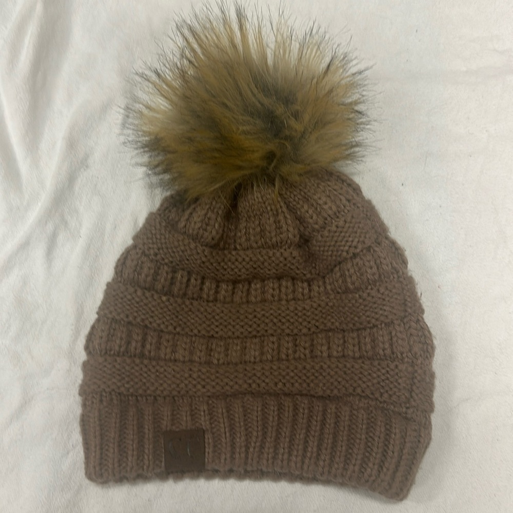 Women’s CC stocking hat.